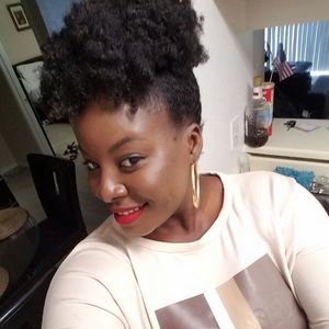 Meet your Posher, Bisi